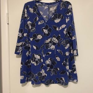 Lane Bryant Blue flower 3/4 quarter sleeve shirt.